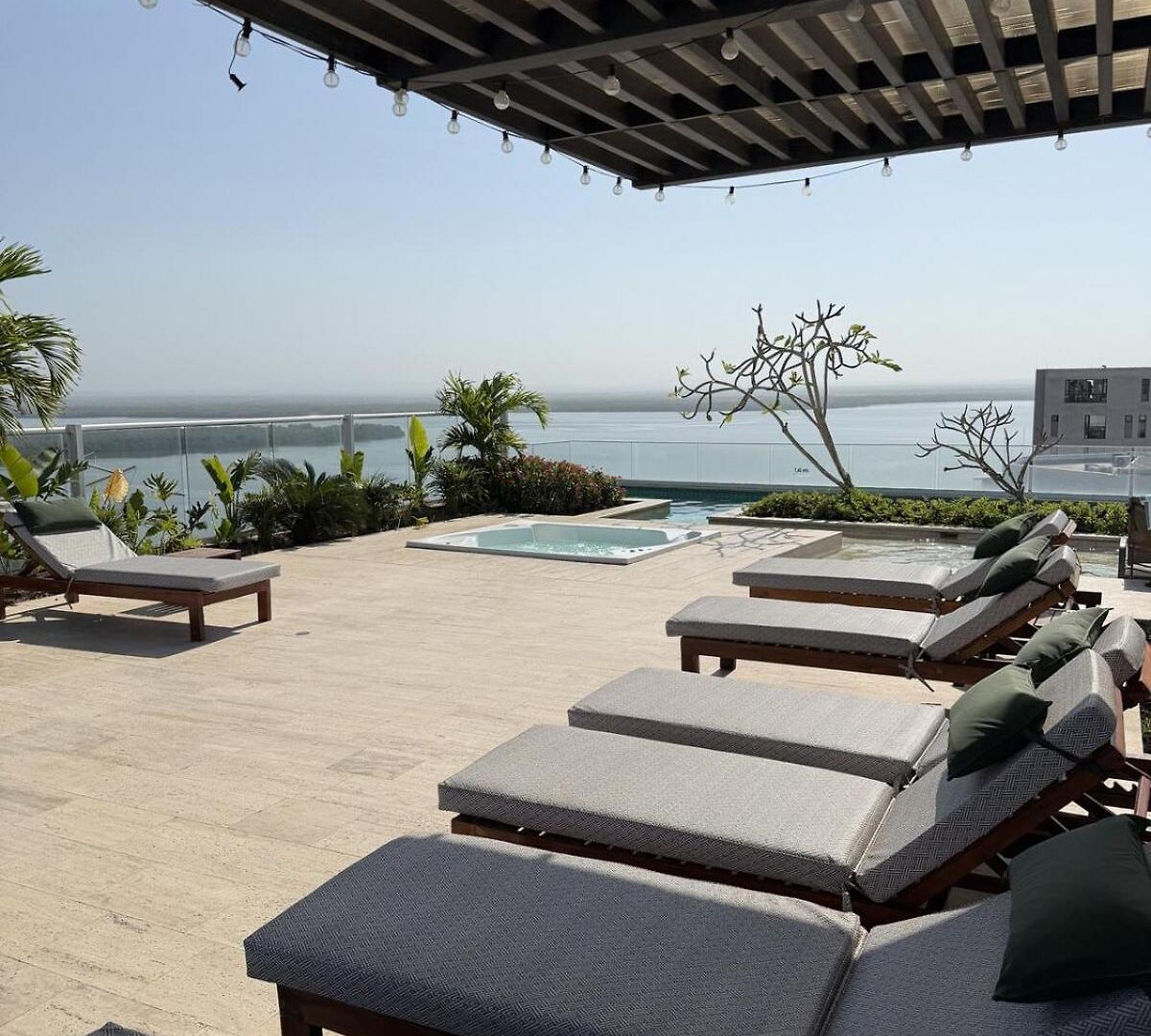 Luxury Ocean View Aparment